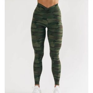 ALPHALETE SURFACE POWER LEGGINGS
